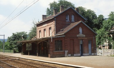 GODINNE  DIA 87-3208.jpg